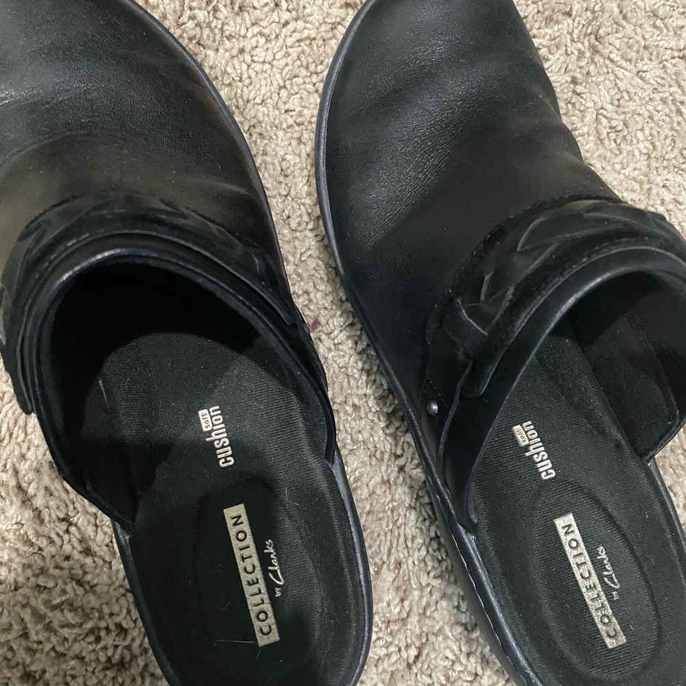Women’s size 9 Clark’s soft  cushion